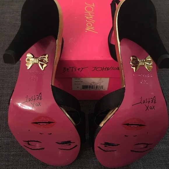 Betsy Johnson Black & Gold Bow Slingback Heels NWT - Picture 3 of 5